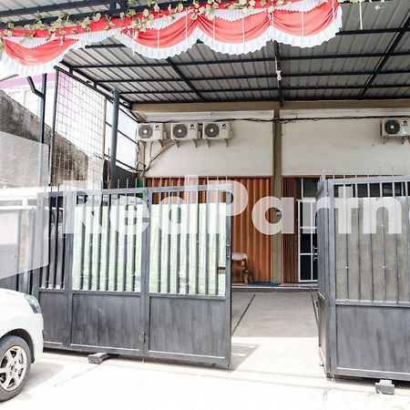 Happy Inn Puspo Mitra Reddoorz Jomblang Exterior foto
